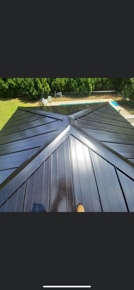 Reyes Roofing
