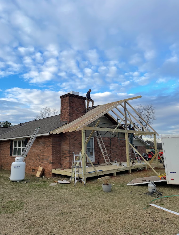 Roberts Construction & Roofing