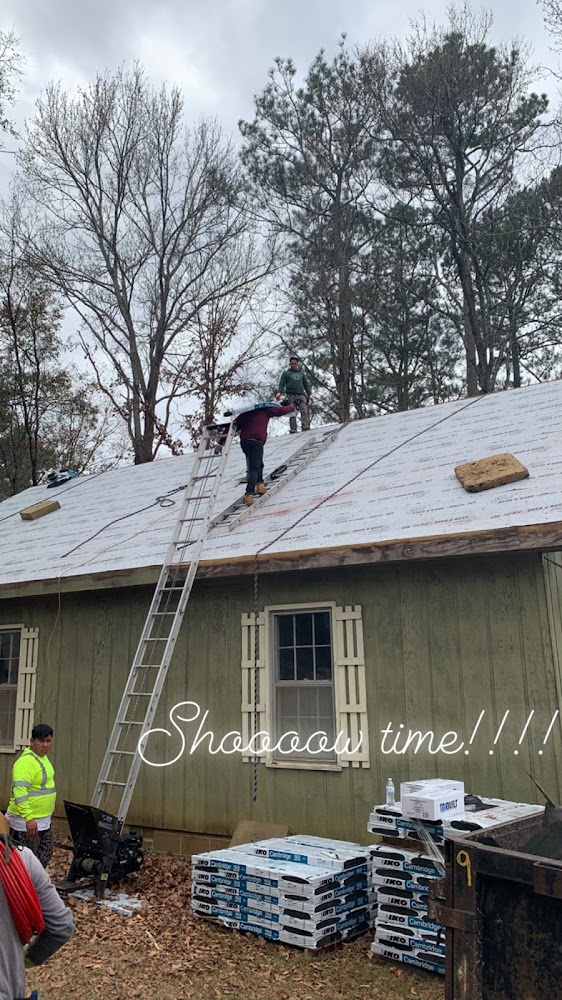 ROYAL ROOF & RENOVATIONS LLC